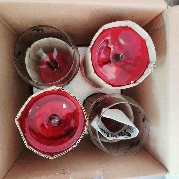 PFALTZGRAFF Winterberry Wine Goblets - Picture 2 of 4